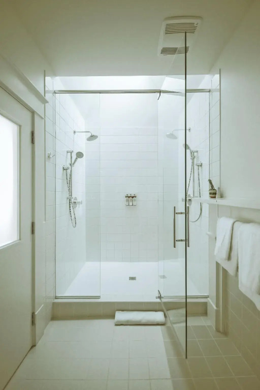 Guest House Raleigh- Adults Only