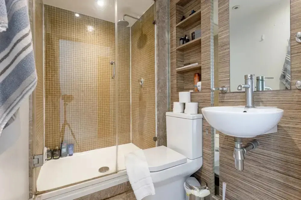 Luxury 2 bedroom Apartment London - RGB 65378