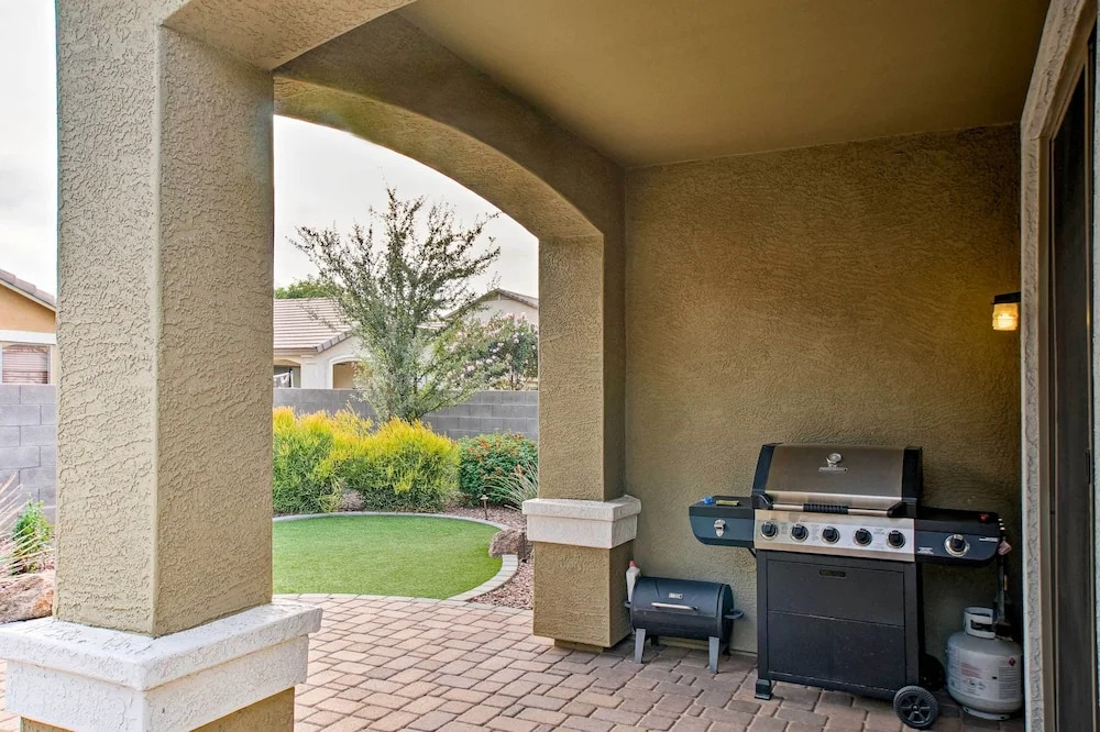 Dog-friendly Arizona Retreat w/ Patio & Grill!