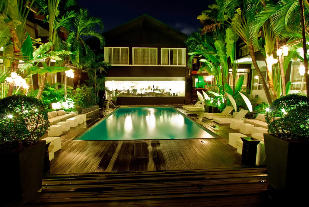 The Sulo Riviera Hotel