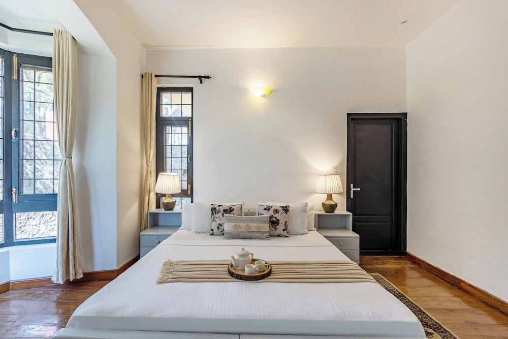 Alaya Stays Thistle House 4 BHK Hideaway