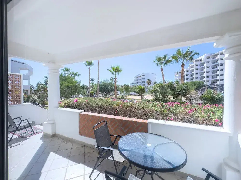 Casa Blanca Golf Villas