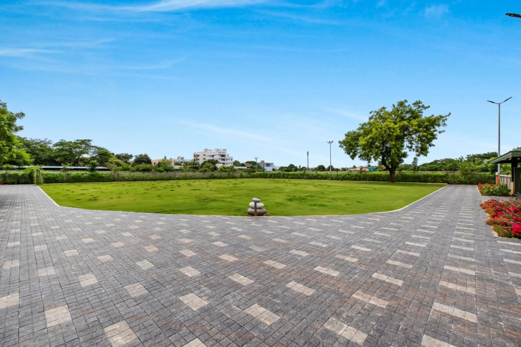 SaffronStays Amaltas, Nashik-10 Bedroom Pool Villa For Large Groups And Corporate Offsites