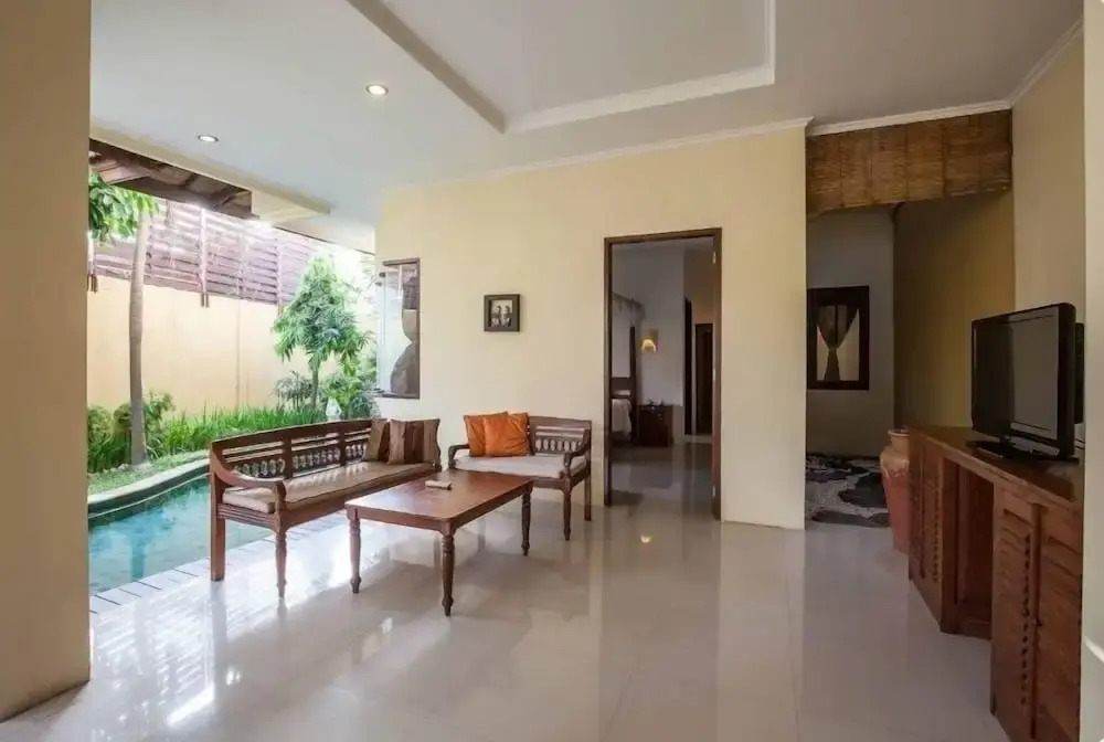 4 Bathroom Private Pool Villa near Seminyak Beach Bali