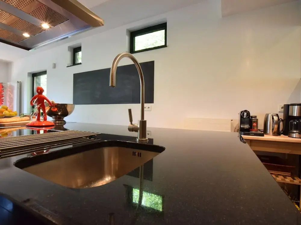 Posh Villa in Durbuy with Hot Tub, Whirlpool