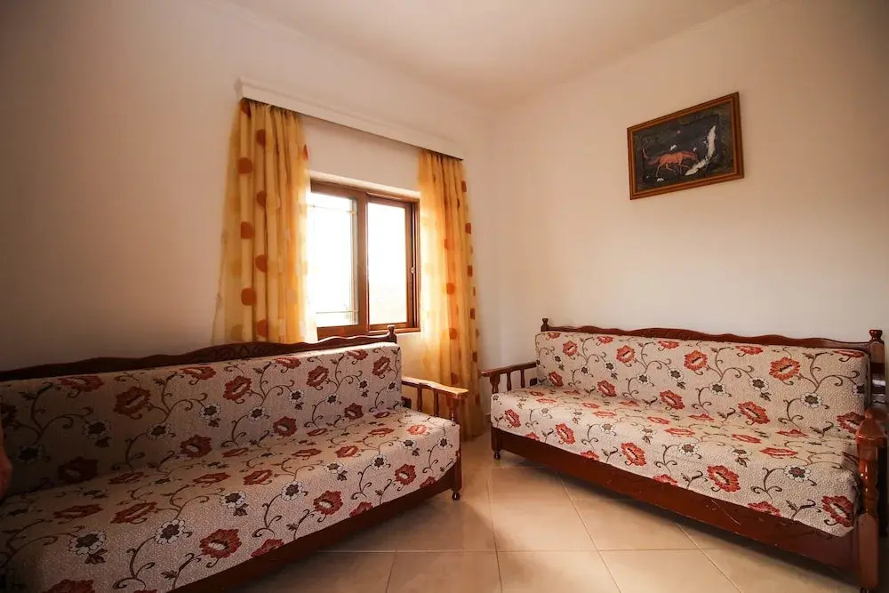 Dine Hotel