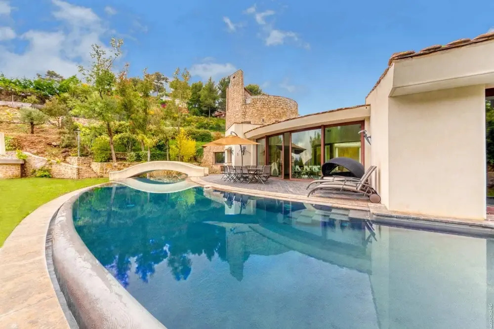 Fantastic Villa With Swimming Pool - 15min TO Mont