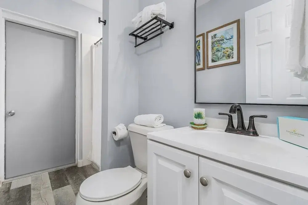 171 Washington ~ Dune Our Thing ~ Unit B ~ Fabulous Pool Home! 2 Bedroom Home by RedAwning