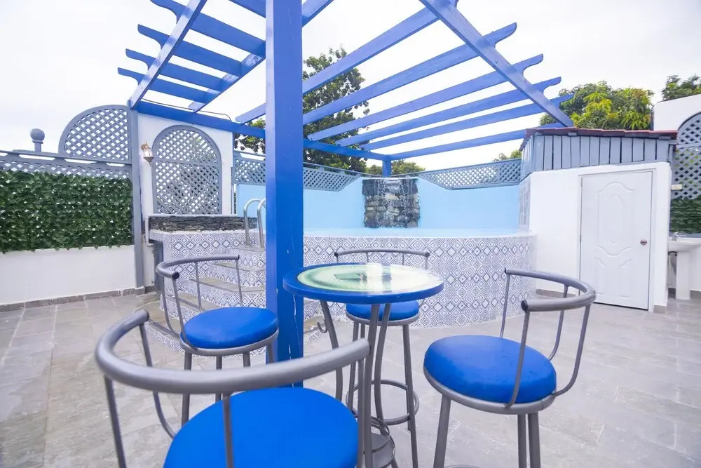Caribbean Queen Hotel