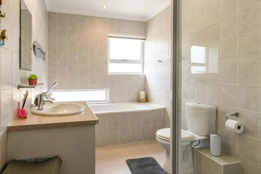 Waterfront E7