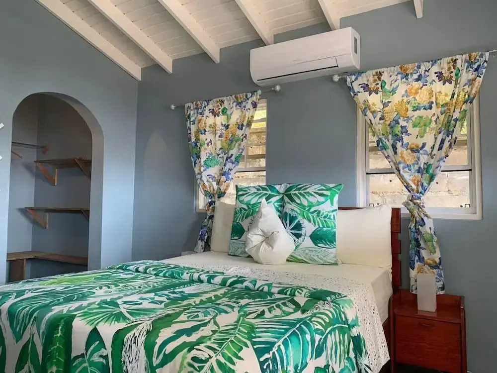 Story Villa 1 Bedroom with Ocean & Mountain View
