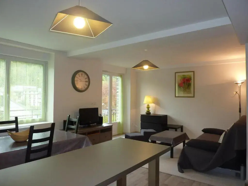 Appartement Mont-Dore, 3 pièces, 6 personnes - FR-1-608-12