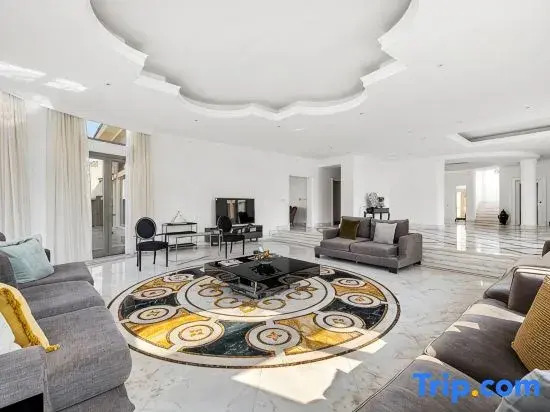 Luxury 5BR plus Maid Private Villa with Direct Beach Access