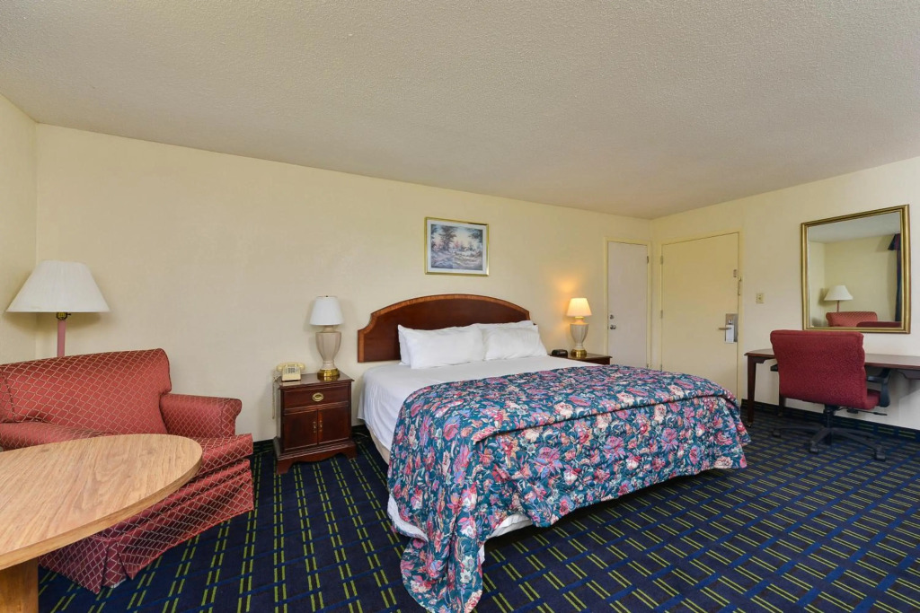 Americas Best Value Inn Suites South Boston