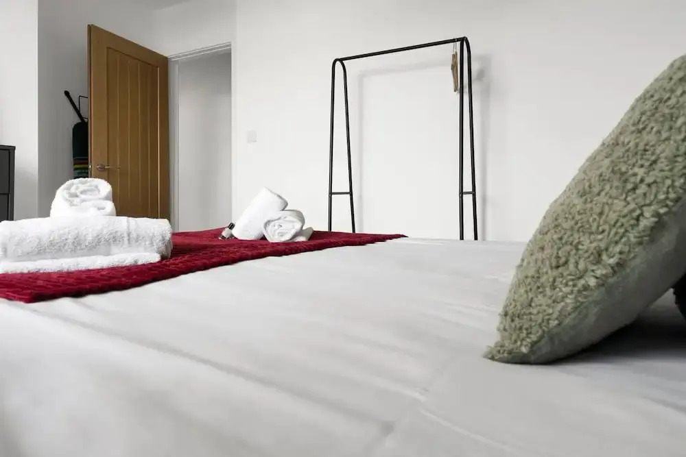 Stylish Modern Apartment - Free Parking - W