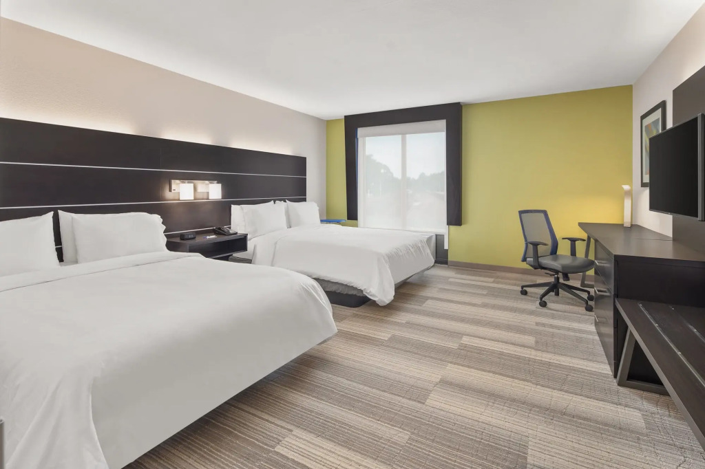 Holiday Inn Express & Suites - Hardeeville-Hilton Head by IHG