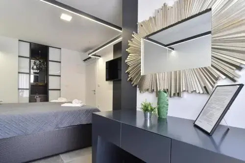 Mido Rooms