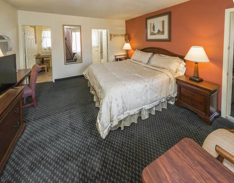 Rainbow Lodge and Inn