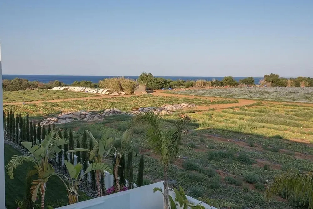 Villa Charlize AQ WP7