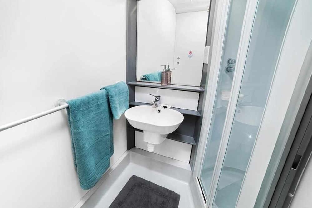 Student Only Bronze Ensuite at Highbury