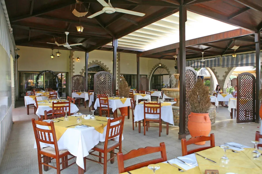 Makronisos Holiday Village