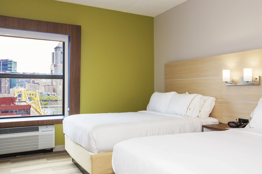 Holiday Inn Express & Suites Pittsburgh North Shore by IHG