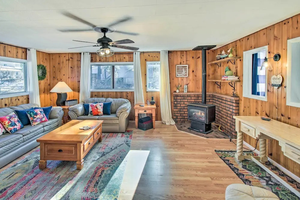 Near Fool Hollow Lake & Trails: Family Cabin