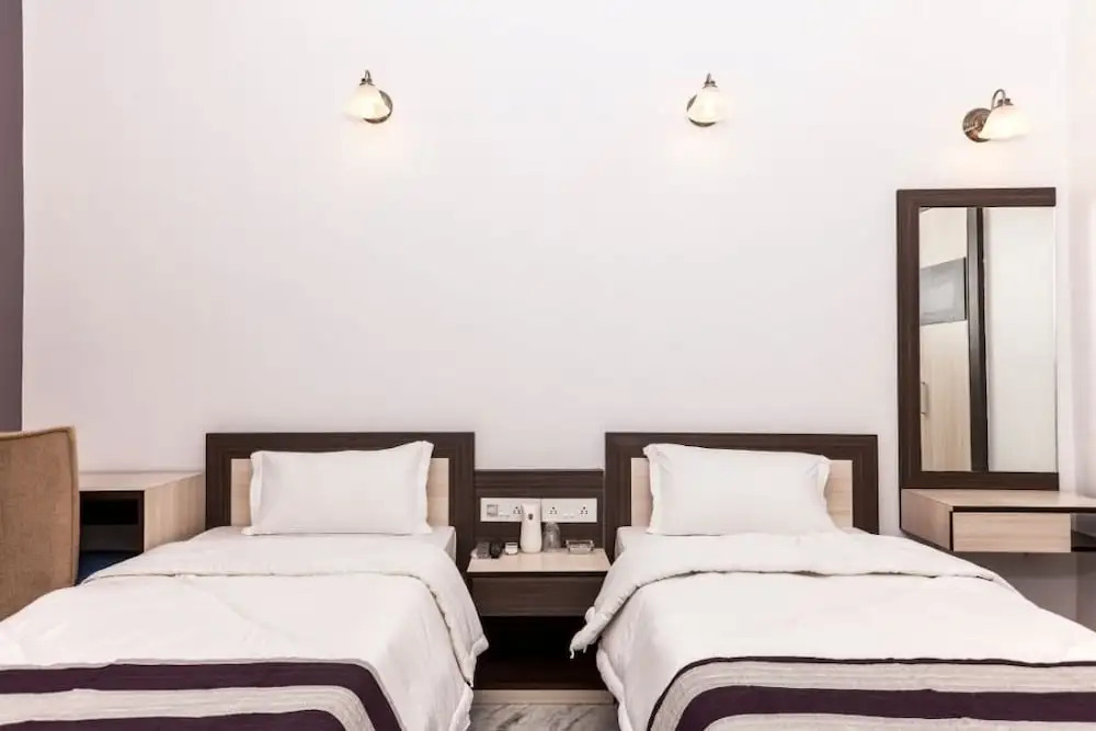 Simi International - The Imperial