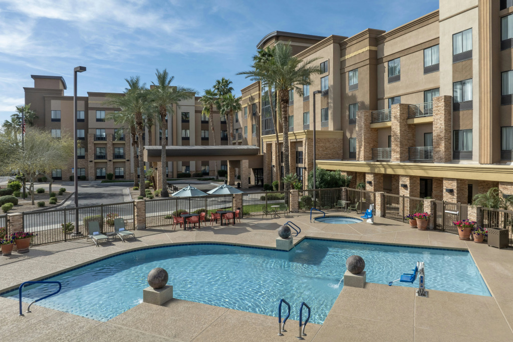 Hampton Inn & Suites Phoenix Glendale-Westgate