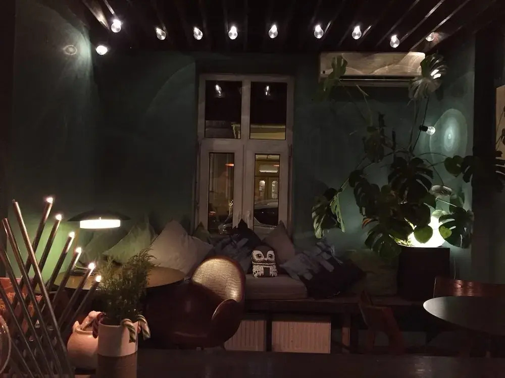Hygge Cafe & Hotel