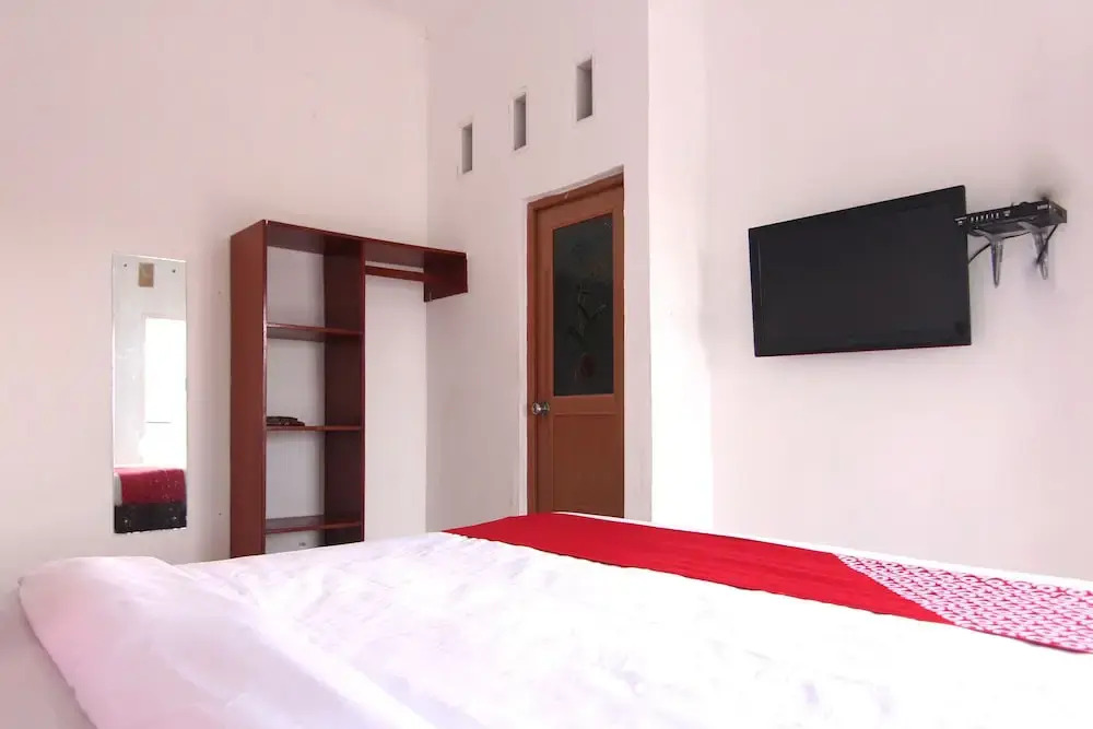 Hotel Garuda by OYO Rooms