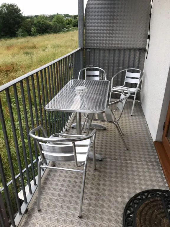 The Luxury Bluebell Apartment Suite With Wheelchair Access