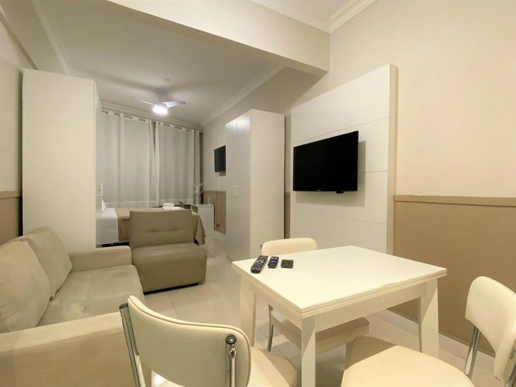 M50 - Quadra da Praia Copacabana - Studio Acolhedor