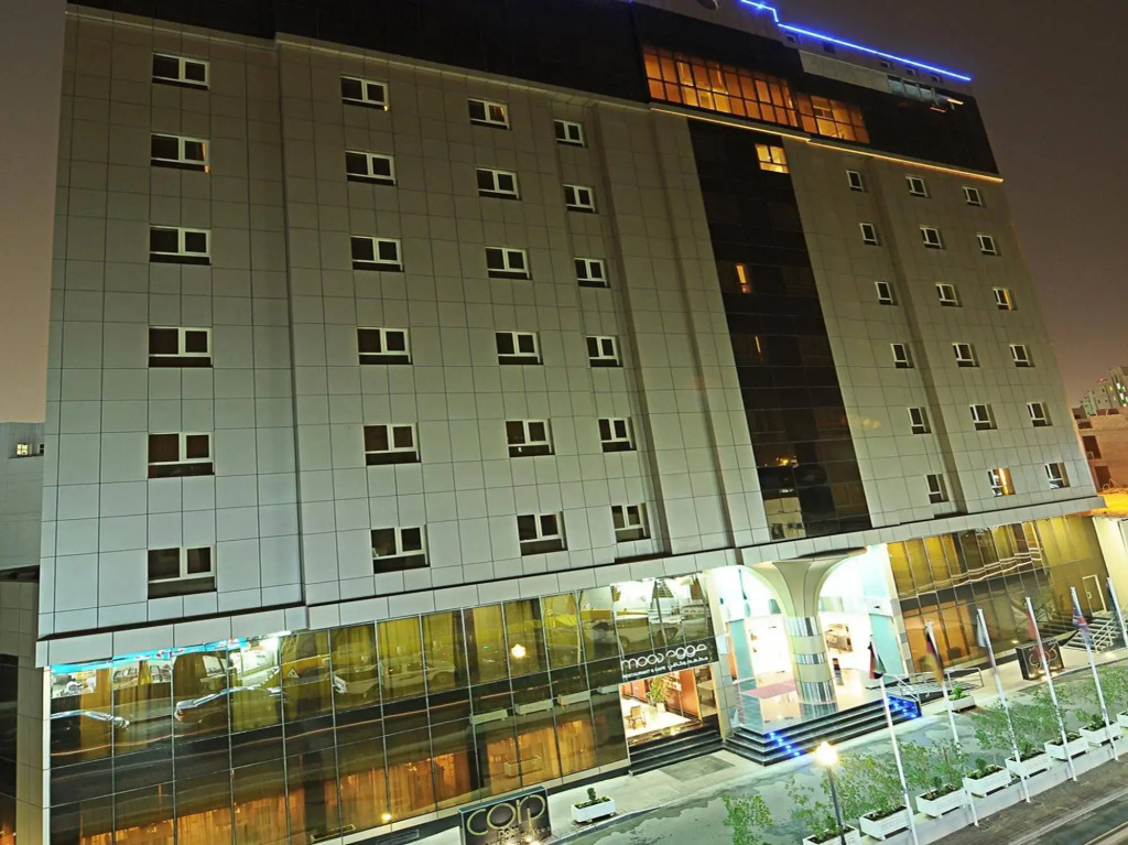 Corp Executive Hotel Doha Suites