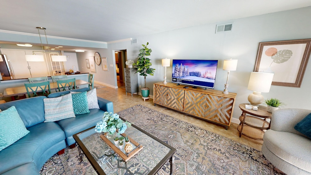 Shoreline Towers 2094 2 Bedroom Condo