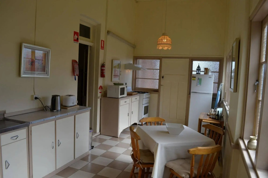 Old Parkes Convent