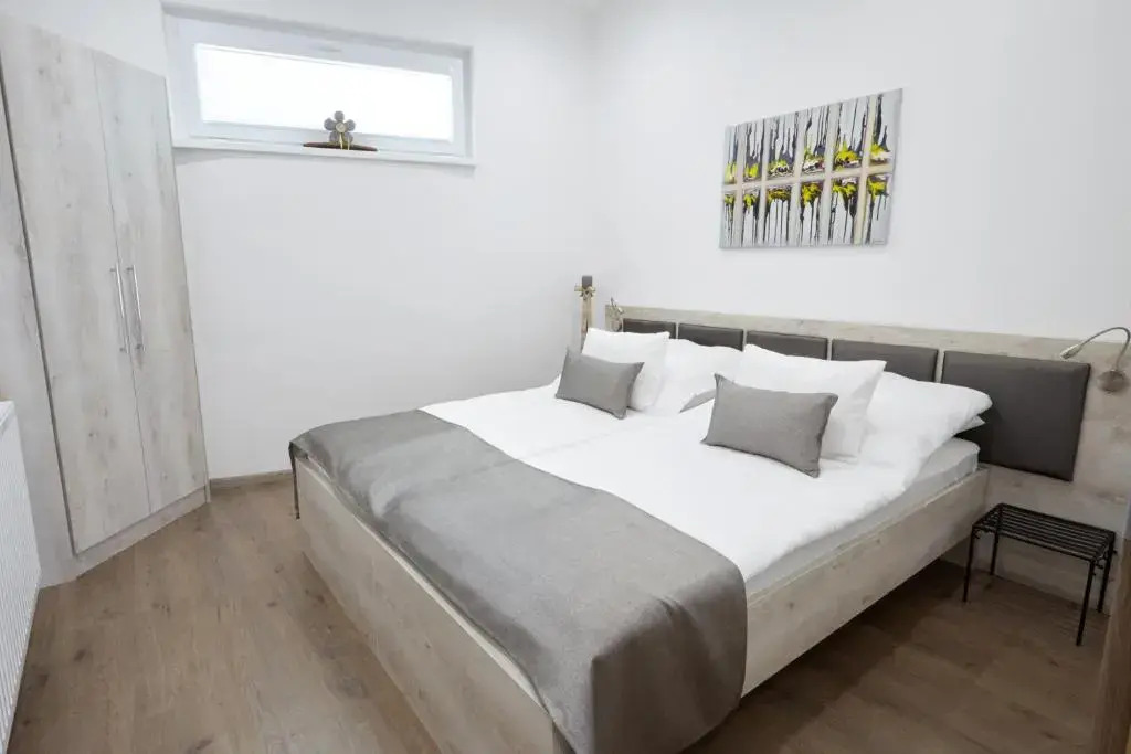 Főtér apartman II.
