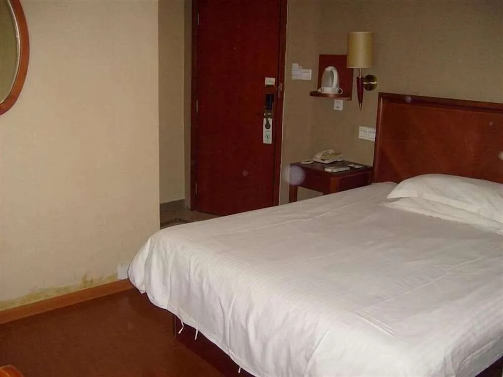 GreenTree Inn YangZhou Plaza Hotel
