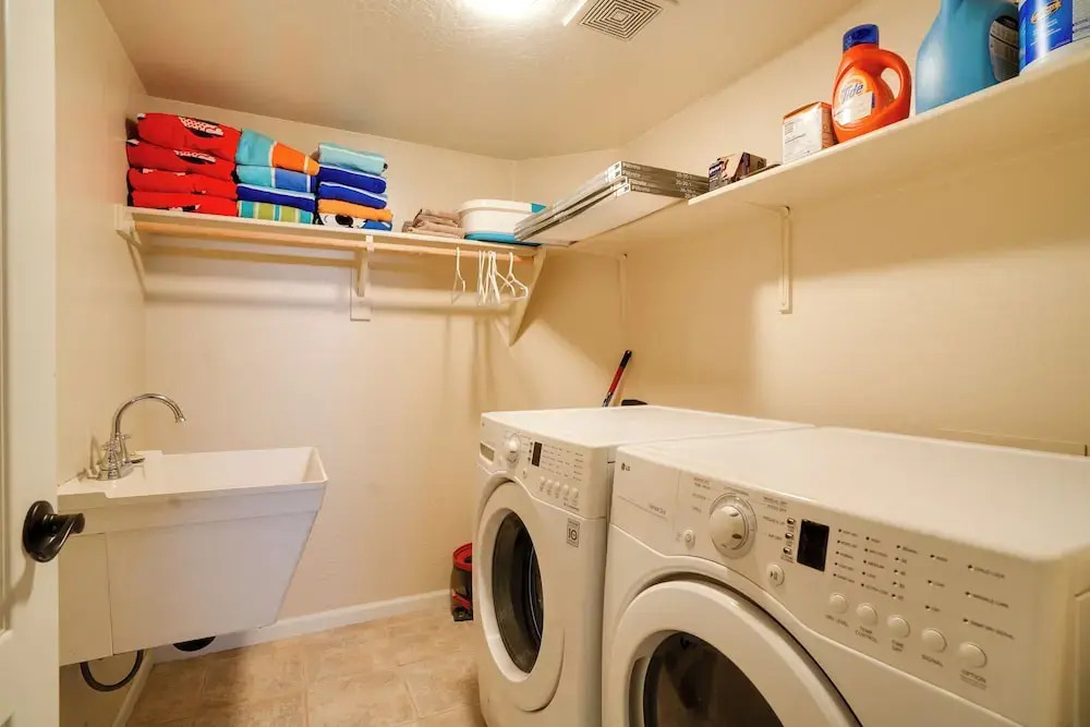 1 Mi to Surprise Stadium! Home w/ Patio & Hot Tub