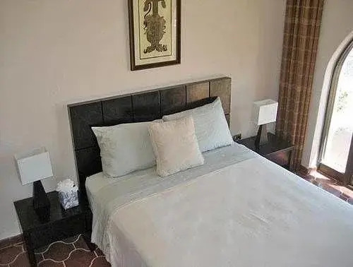 Short Walk to Downtown&Beach from Villa Serrana