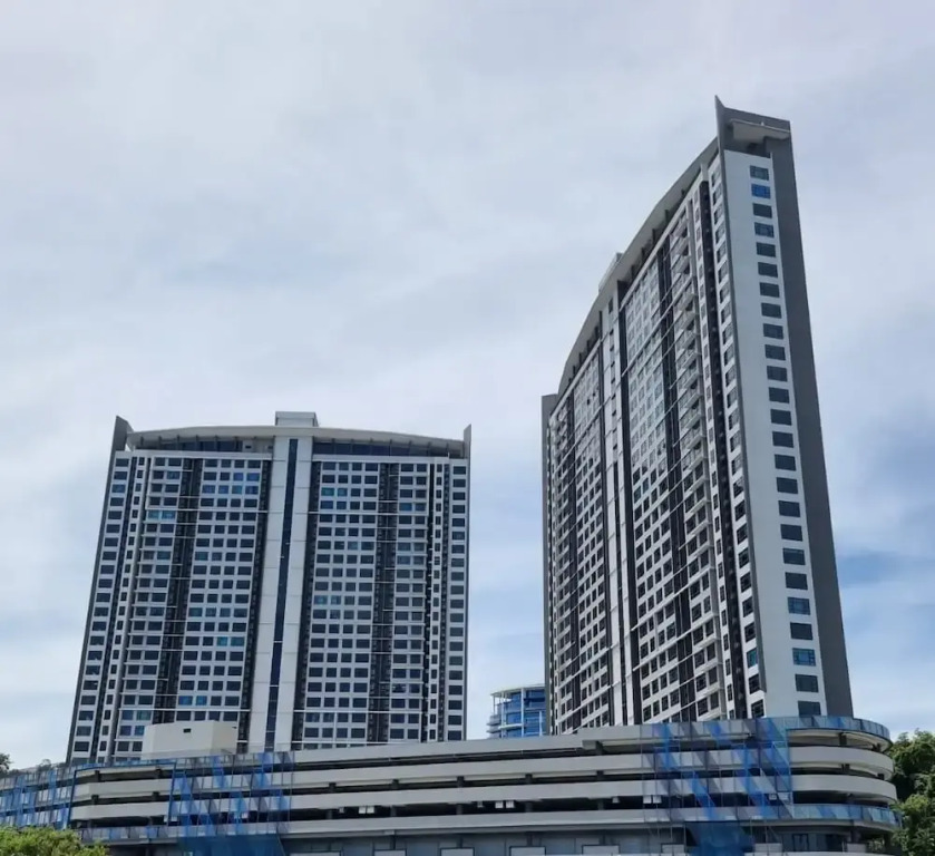 Jesselton Quay Suites