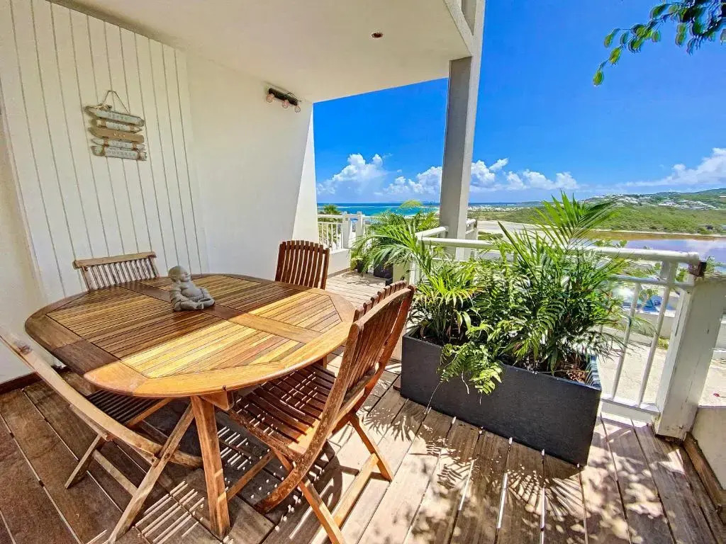 Casa Dina, beautiful sea view 10 min walk from the beach