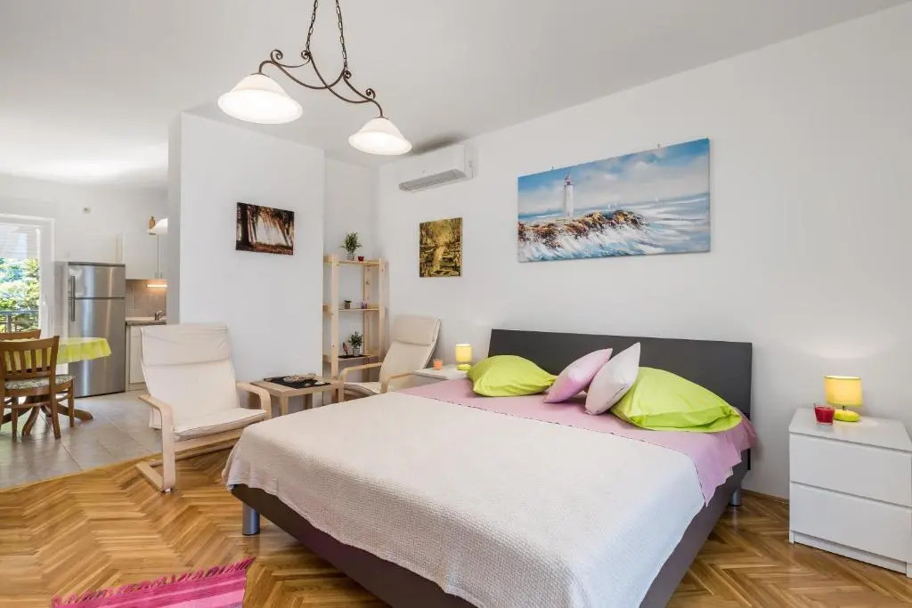 Apartmani Hrvatin