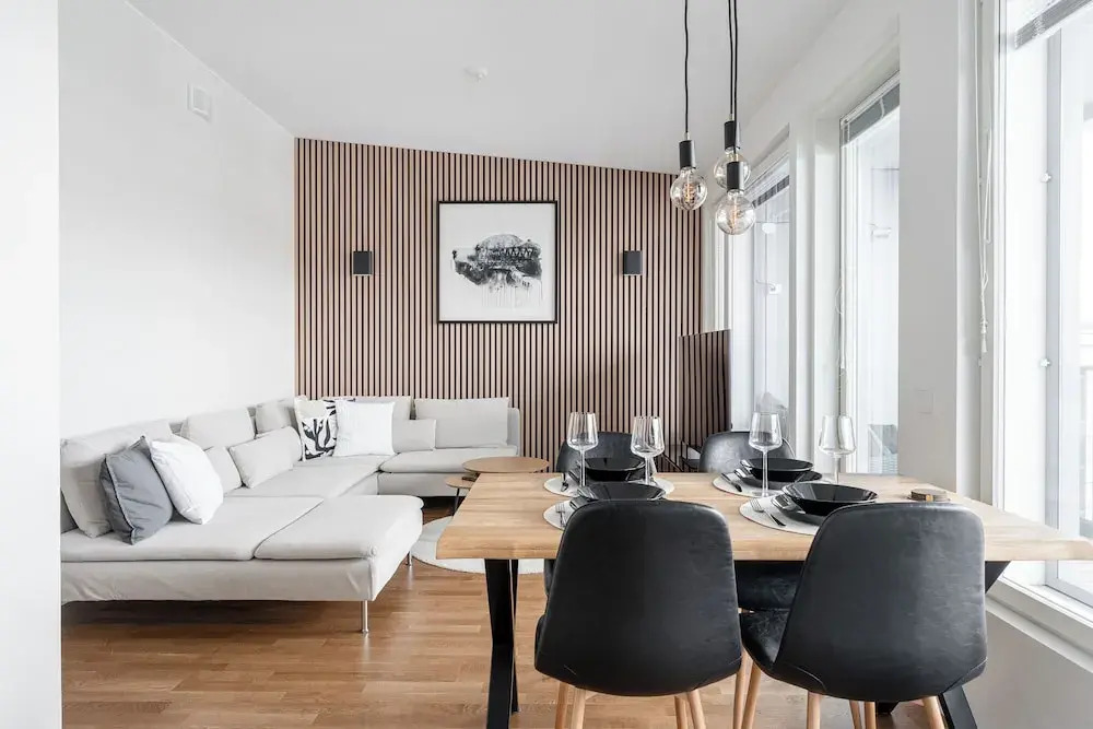 Luxurious 1BR Penthouse with Balcony