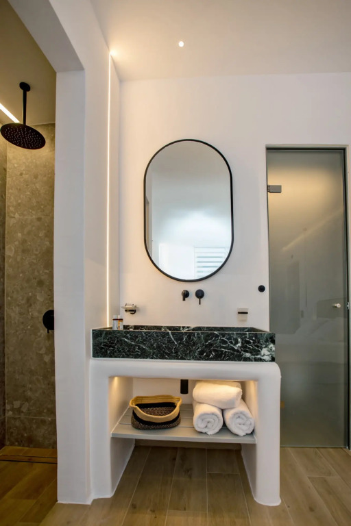 Levantes Luxury Suites I & II