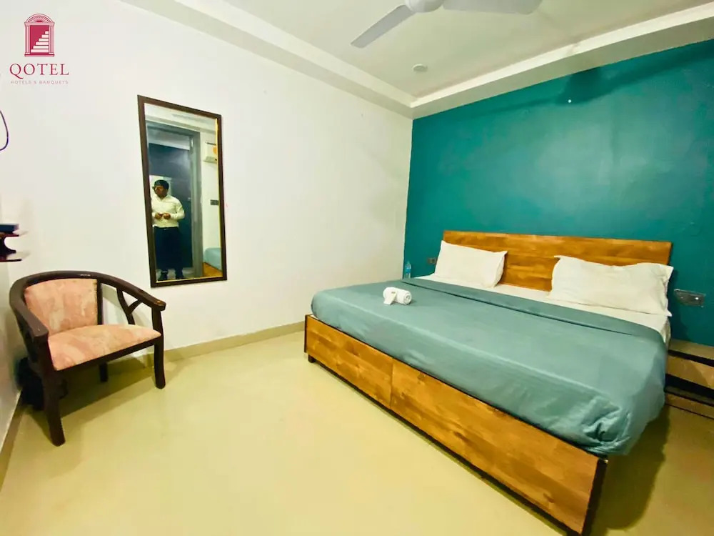 Qotel Hotel Rama Rohini Rohini I Near Metro I Spacious Rooms I Friendly Staff I Most Preferred Hotel In Rohini