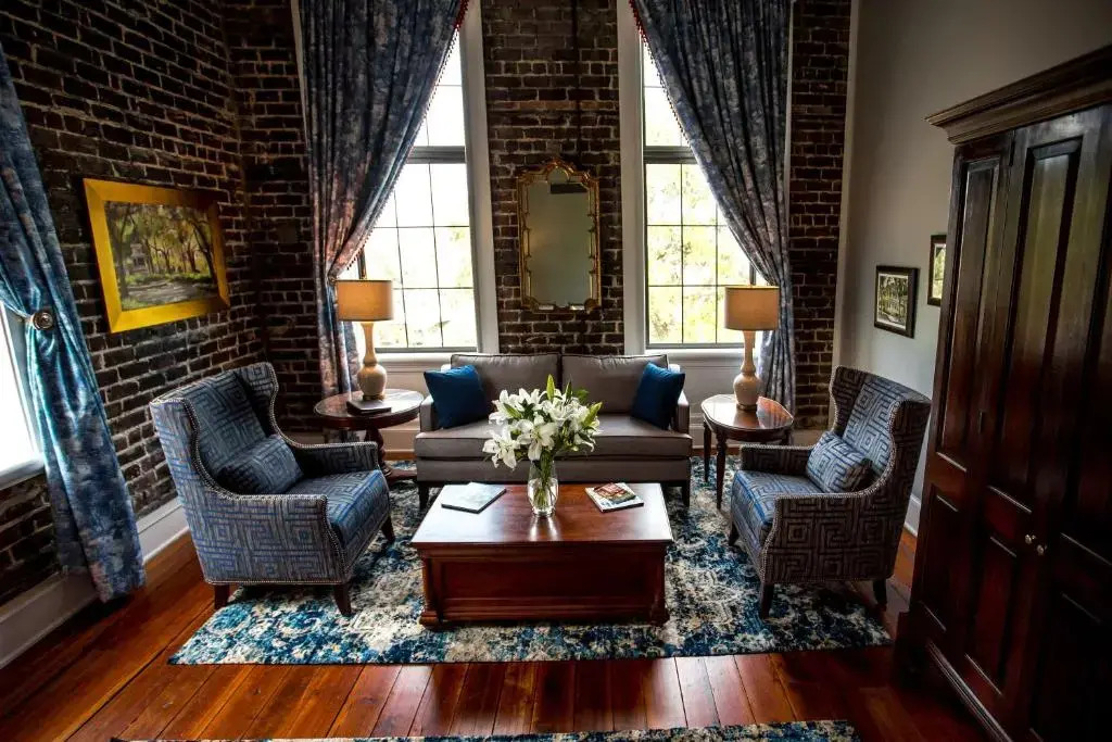 East Bay Inn, Historic Inns of Savannah Collection
