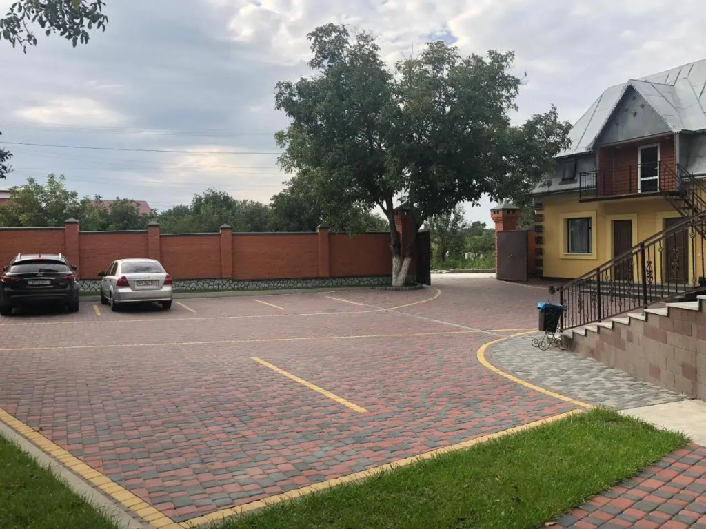 Приватна садиба Фортеця Малехів