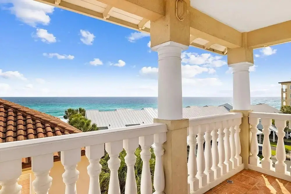 Dolphin Overlook