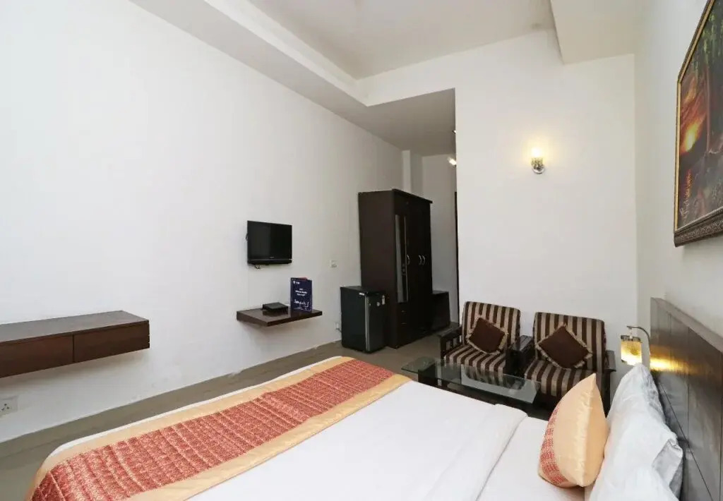 FabHotel Mulberry Retreat